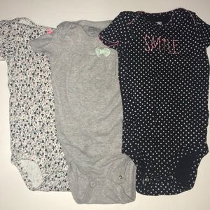 Short sleeve onesie
